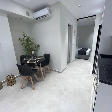 Bluemotion - Just Sleep 2 Apartment Piraeus Bagian luar foto